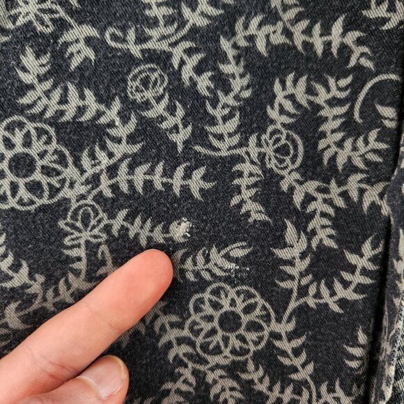 Guess Jeans 2XL Rayon Heavy Button Up Shirt Floral Blue Green Hawaii Beach - Picture 10 of 16